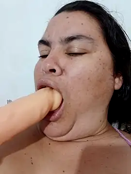 yaneth  online show from September 2025 11:26:01 PM