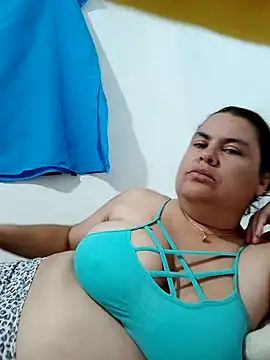 yaneth  online show from October 2025 01:09:01 AM