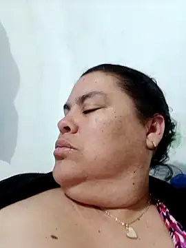 Snapshot of yaneth_ chatting on December 2025 01:12:02 AM yaneth online show from December 2025 01:12:02 AM