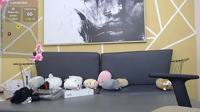 olivia russo  online show from September 2025 08:19:01 PM