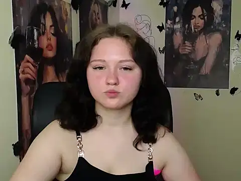 Snapshot of LadyAlice_ chatting on May 2026 06:09:02 AM LadyAlice online show from May 2026 06:09:02 AM