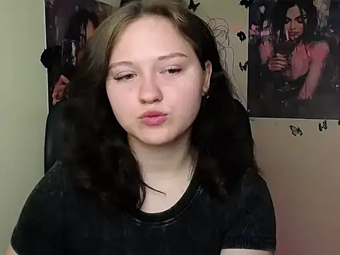 Snapshot of LadyAlice_ chatting on June 2026 06:26:01 AM LadyAlice online show from June 2026 06:26:01 AM