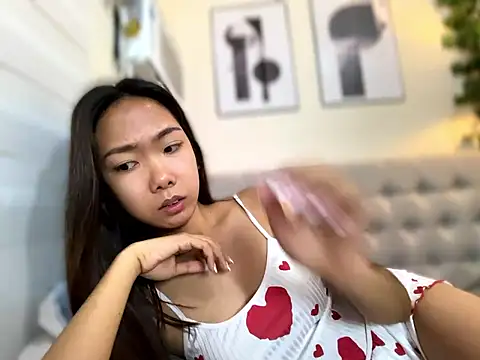 Sluttgwen69 online show from May 2026 05:40:01 PM