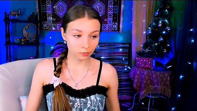 JulieDaniel online show from December 2025 04:19:01 AM