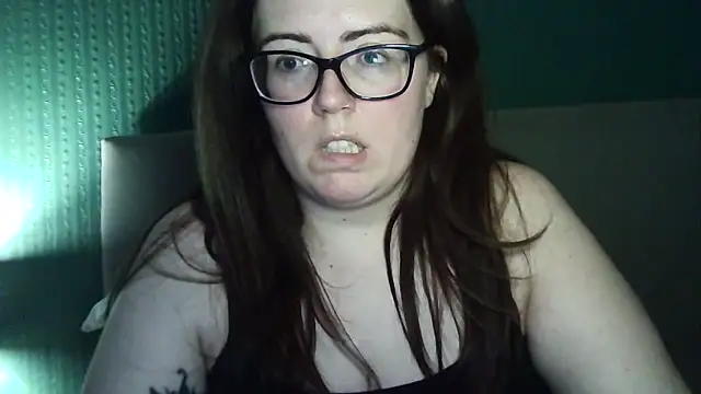 Snapshot of Curvy-BellaX chatting on October 2025 07:55:01 PM Curvy-BellaX online show from October 2025 07:55:01 PM