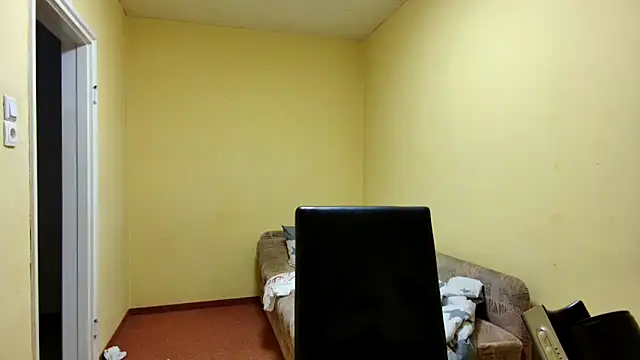 Snapshot of k74robert chatting on April 2026 05:42:02 PM k74robert online show from April 2026 05:42:02 PM