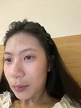 Snapshot of Lil-Gi chatting on September 2025 04:17:01 PM Lil-Gi online show from September 2025 04:17:01 PM