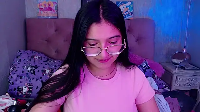 laurenelove online show from October 2025 02:54:02 AM