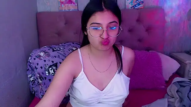 laurenelove online show from October 2025 03:42:01 AM