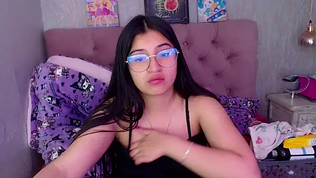 laurenelove online show from October 2025 04:20:01 AM