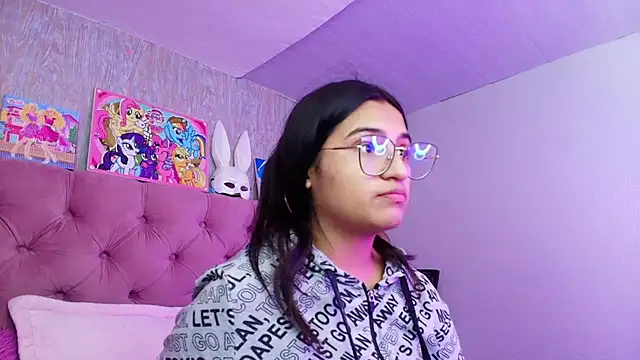 laurenelove online show from February 2026 03:26:01 AM