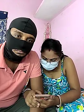 Lovlycouple1 online show from September 2025 05:01:02 PM