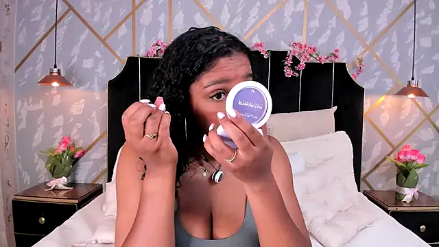 LisaMendez online show from May 2026 03:47:02 AM