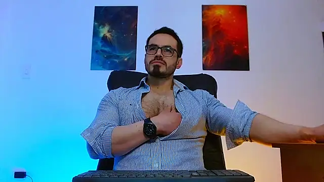 Axel Lover online show from October 2025 11:28:02 PM