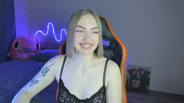 LaraKrein lk online show from January 2026 05:15:01 PM