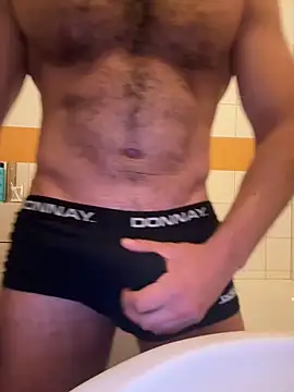 JungunMann1832 online show from May 2026 06:40:02 AM