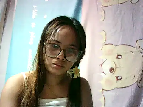 Katrina Summer online show from December 2025 08:46:01 PM