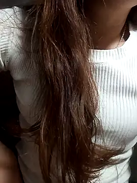 Bianly online show from April 2026 10:11:01 PM