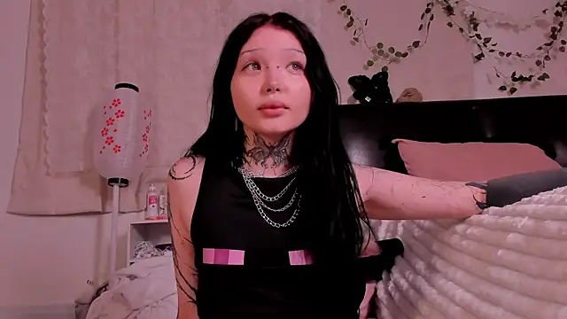 Snapshot of Lein_Bone chatting on October 2025 09:02:01 PM Lein Bone online show from October 2025 09:02:01 PM