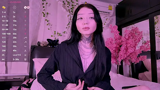 Snapshot of Lein_Bone chatting on October 2025 01:06:02 AM Lein Bone online show from October 2025 01:06:02 AM