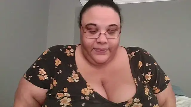 SexyBBW10790 online show from April 2026 02:06:02 PM