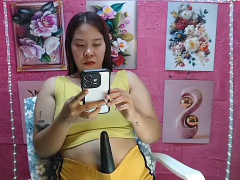 Snapshot of wild_rose69 chatting on May 2026 02:40:02 AM wild rose69 online show from May 2026 02:40:02 AM