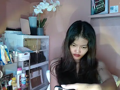 Snapshot of skinny_gracie chatting on October 2025 01:53:02 PM skinny gracie online show from October 2025 01:53:02 PM