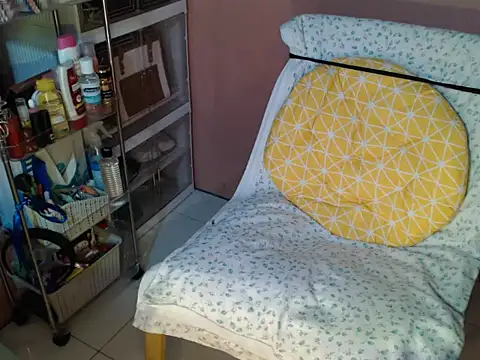 Snapshot of skinny_gracie chatting on October 2025 10:36:01 AM skinny gracie online show from October 2025 10:36:01 AM