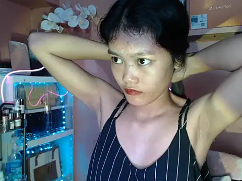 Snapshot of skinny_gracie chatting on October 2025 08:42:01 AM skinny gracie online show from October 2025 08:42:01 AM