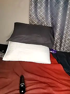 SlenderCharm98 online show from February 2026 08:07:01 PM