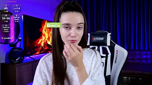 Snapshot of laxyflaxyy chatting on October 2025 02:06:01 AM laxyflaxyy online show from October 2025 02:06:01 AM