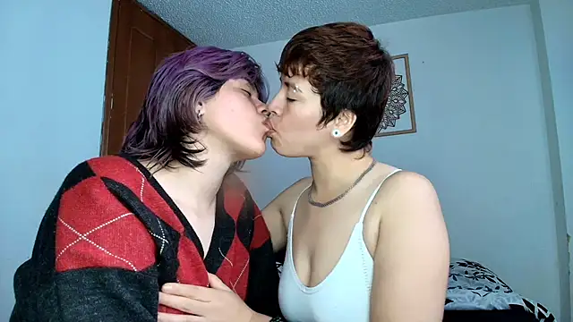 Zafira  Raven online show from February 2026 04:00:02 PM