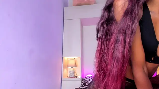 Snapshot of JoyceBlake chatting on December 2025 07:44:01 PM JoyceBlake online show from December 2025 07:44:01 PM