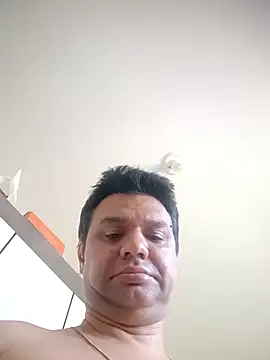 Crocante Hot online show from November 2025 04:34:02 PM