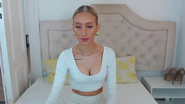 NatalieSensual online show from April 2026 01:42:02 PM