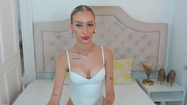 NatalieSensual online show from June 2026 12:25:01 PM