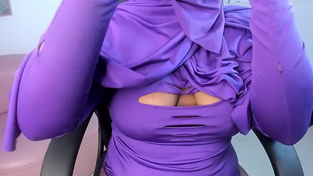 yasmin elite online show from October 2025 10:03:01 AM