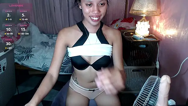 kourtneyluv  online show from June 2026 04:15:02 AM