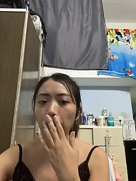 Snapshot of Minee1202 chatting on June 2026 01:06:01 AM Minee1202 online show from June 2026 01:06:01 AM