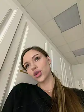 MarilynNova online show from January 2026 04:17:02 AM