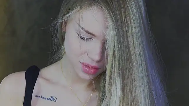 MarilynNova online show from May 2026 05:14:01 AM