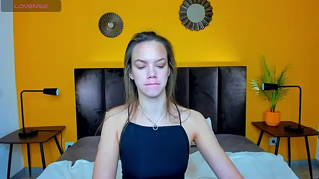 Vickie Smith online show from November 2025 12:55:02 AM