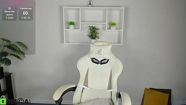 Allice Cox online show from October 2025 01:12:02 AM