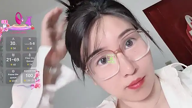 Liqinqin online show from September 2025 07:05:01 PM