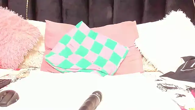 AmazingDarkDoll online show from April 2026 07:50:02 AM