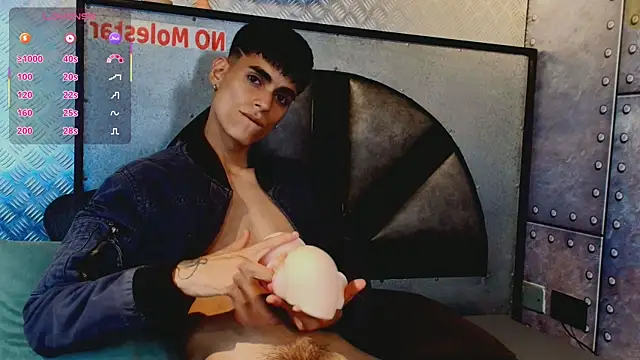 Snapshot of Dani_mc1 chatting on September 2025 11:21:01 PM Dani mc1 online show from September 2025 11:21:01 PM