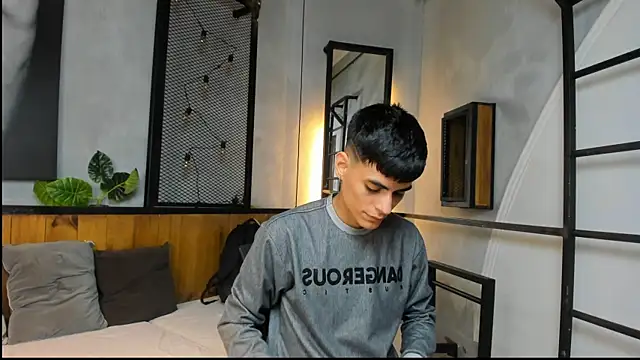 Snapshot of Dani_mc1 chatting on September 2025 11:26:01 AM Dani mc1 online show from September 2025 11:26:01 AM