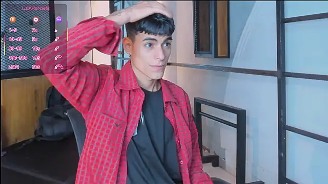 Snapshot of Dani_mc1 chatting on October 2025 11:18:01 AM Dani mc1 online show from October 2025 11:18:01 AM