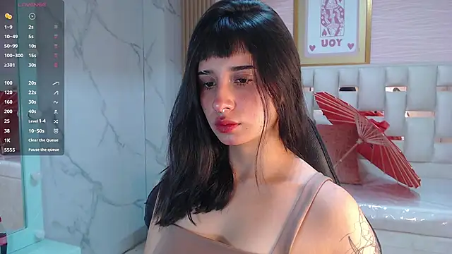 allyssa bellini s online show from November 2025 08:21:01 PM