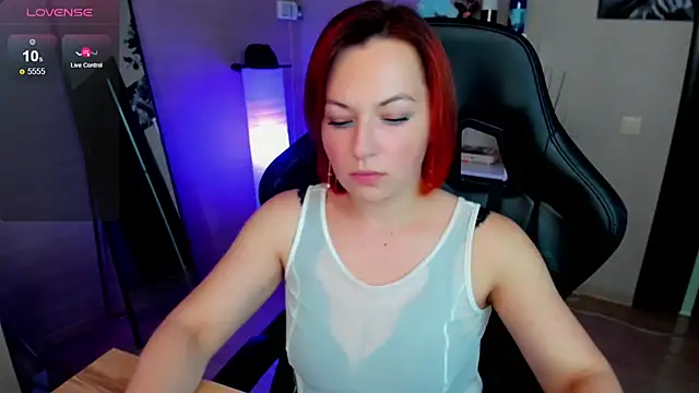 Snapshot of Serena_Woods chatting on September 2025 08:36:02 AM Serena Woods online show from September 2025 08:36:02 AM